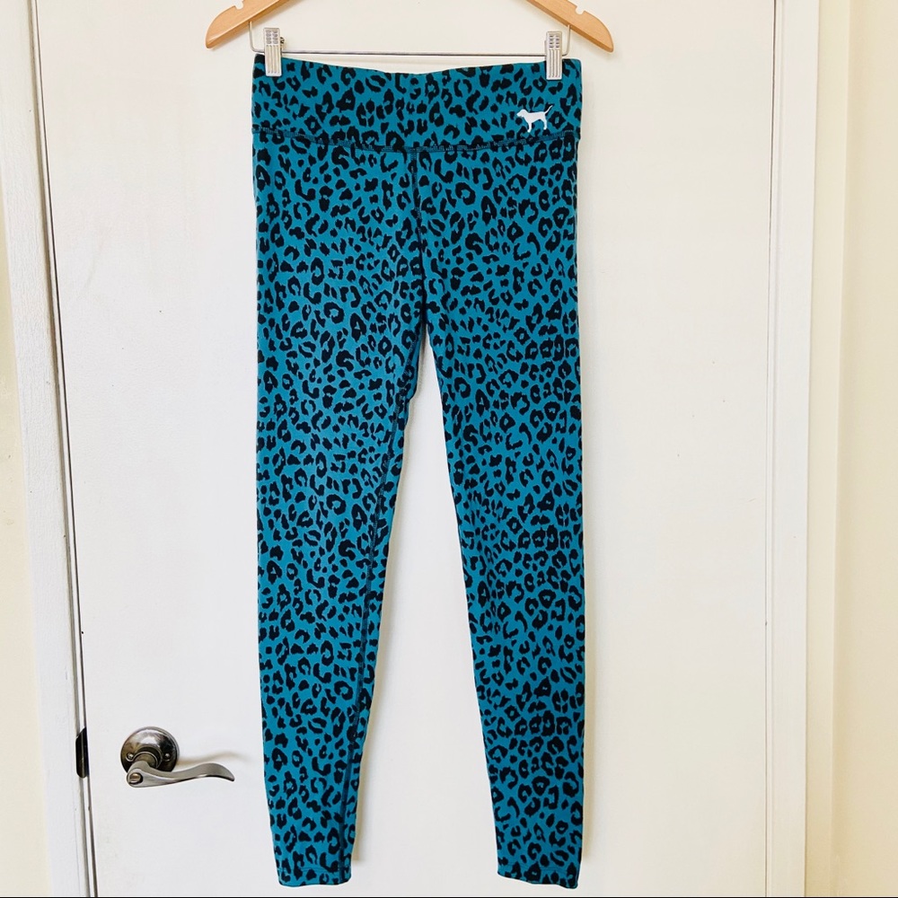 Victoria Secret leggings in teal leopard
